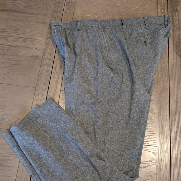 Under Armour Other - Men's Gray Golf Pants 40x32